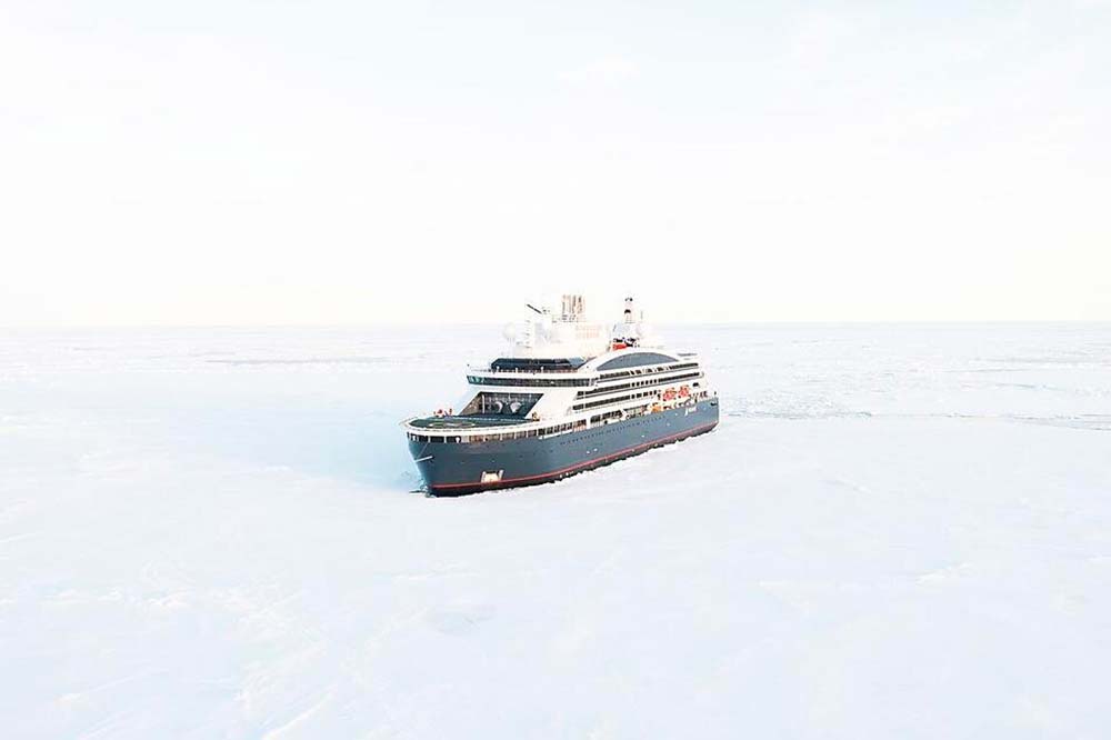 Selectour Carol' Voyages Nous vous ferons aimer le monde ponant commandant charcot 3