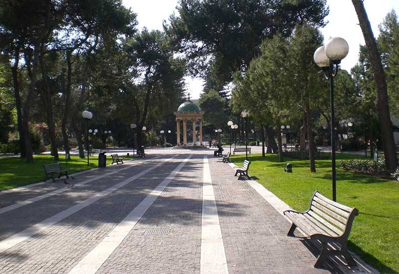 Selectour Carol' Voyages Nous vous ferons aimer le monde villa communale lecce